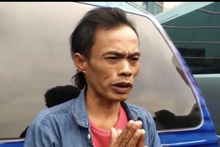 Ade Londok Kini Balik Jadi Tukang Jahit, Ucapannya Dicibir Netizen