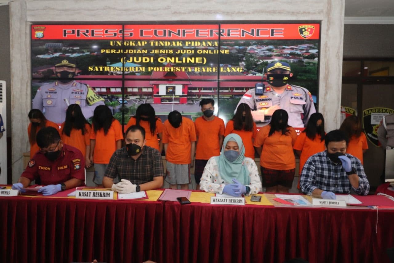 Polisi Bongkar Sindikat Judi Online di Batam