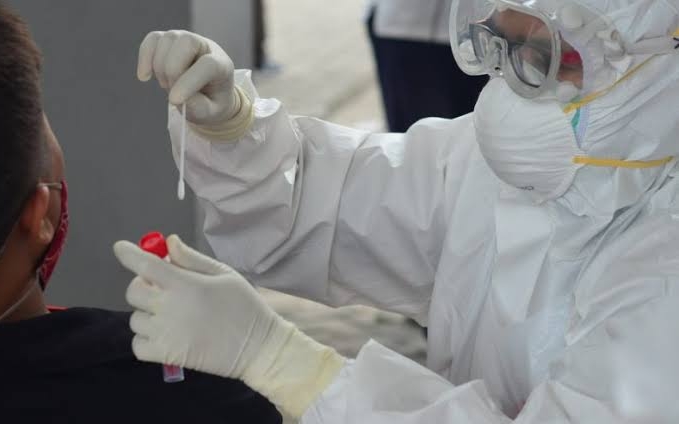 Tarif Tes PCR Turun Lagi, Kini Jadi Rp 275 Ribu