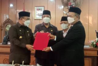Dua Fraksi Menolak, APBD-P Karimun Tetap Disahkan