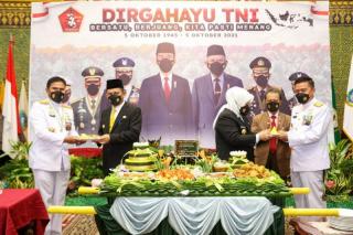 HUT TNI Ke-76, Gubernur Ansar: Jadilah TNI yang Dicintai dan Mencintai Rakyat