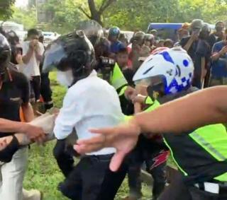 Pemotor Tewas dalam Kecelakaan Maut di Sagulung