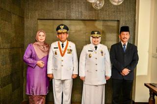 Pengamat: Seleksi Sekda Kepri Pertarungan Politik Ansar dan Rudi