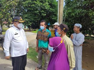 Warga Dusun di Moro 
