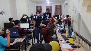 Kantor Pinjol Ilegal Digerebek Polisi, 56 Karyawan Diamankan