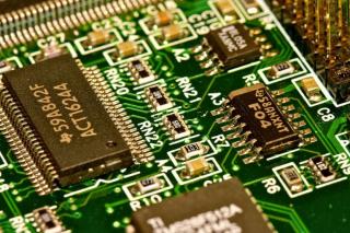 Acer Waspadai Krisis Chip Global Berkepanjangan, Siap Produksi Sendiri