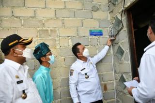 Gubernur Ansar Targetkan 15 Desa di Kepri Teraliri Listrik Tahun Ini
