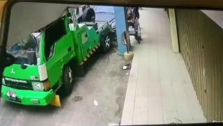 Pencuri Gunakan Jasa Derek Bawa Kabur Mobil Mercy di Batam