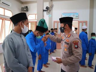 Polres Bintan Santuni Puluhan Anak Panti Nurul Nizam Gunung Kijang
