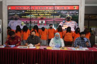 Polisi Bongkar Sindikat Judi Online di Batam