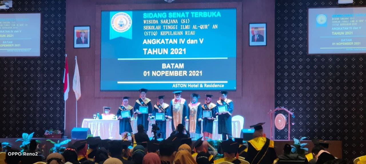 STIQ Kepri Kembali Luluskan Wisudawan Penghafal Qur