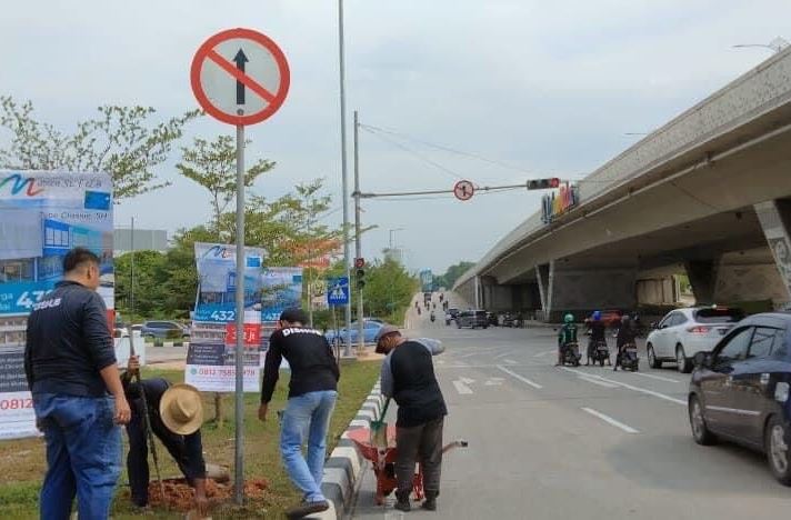 Dishub Batam Tambah Rambu Lalin di Flyover Laluan Madani