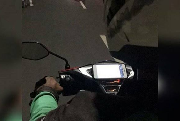 Cerita Albert, Tantang Angin Malam Demi Nafkah Istri dan si Buah Hati