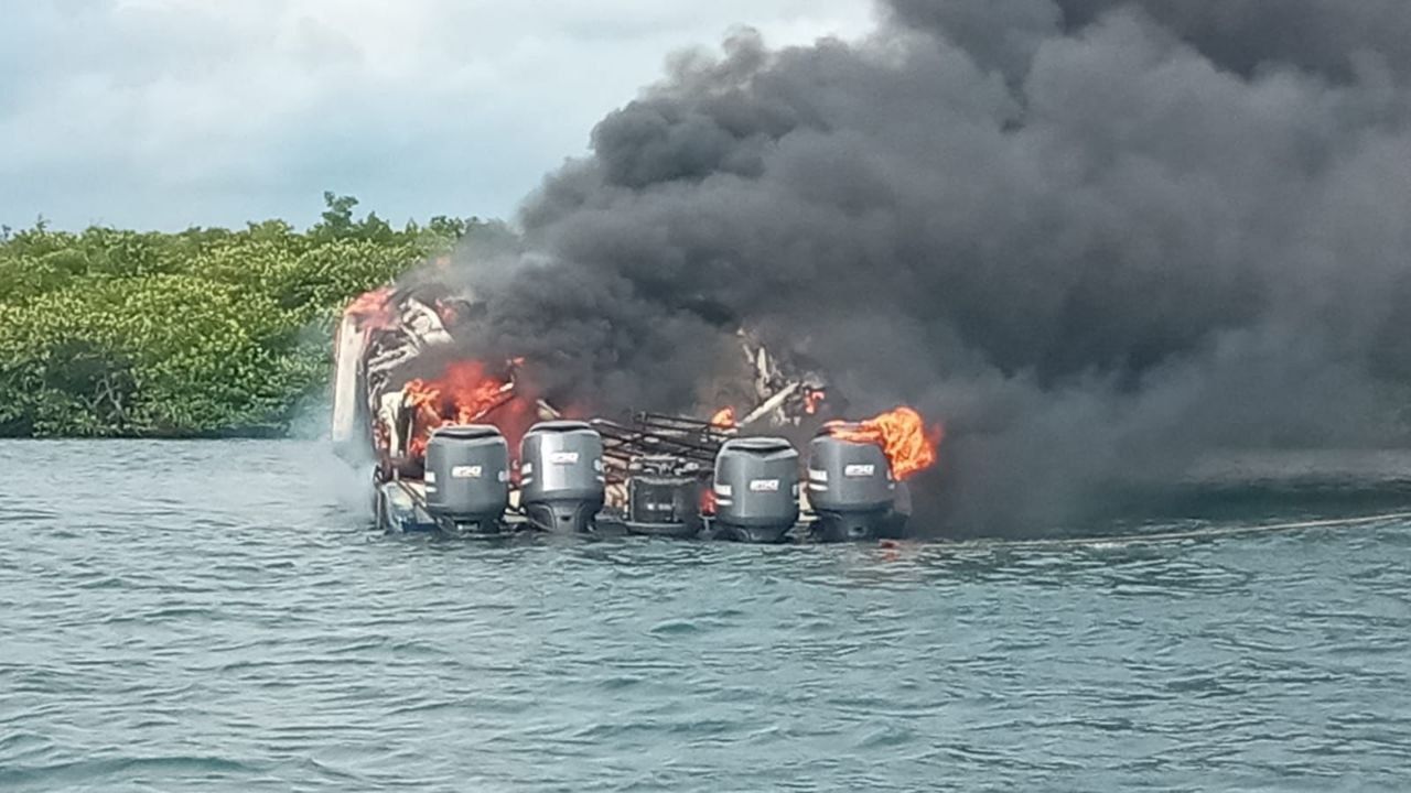 Speedboat Pengangkut Sayur Terbakar di Perairan Batam, Lima ABK Terluka