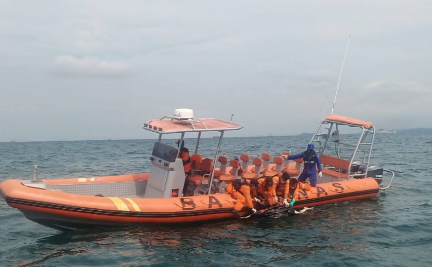 Tim SAR Temukan Jenazah Kru Boat Pancung yang Nekat Terjun ke Laut