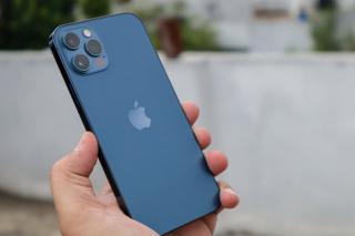 Viral Sewa iPhone buat Gaya, Bayarnya Tembus Ratusan Ribu per Hari