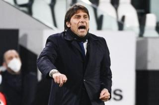 Tiba di London, Antonio Conte Merapat ke Spurs