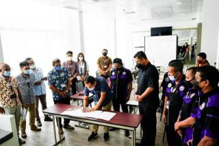 Ciptakan Hubungan Industrial Harmonis, PT BRC dan FSP PAR SPSI Teken MoU