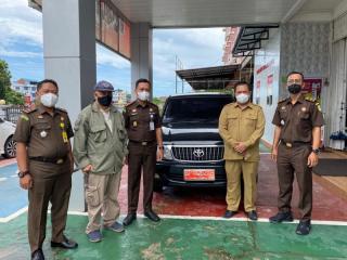 Diincar Kejari, Eks Kepala Disperindag Bintan Kembalikan Toyota Kijang LGX