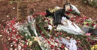 Penjelasan Penjaga Makam terkait Hilangnya Foto Vanessa Angel