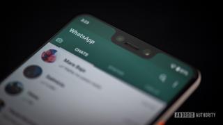 Benarkah WhatsApp Intip Text dan Voice Chat Pengguna untuk Iklan?