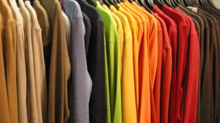 Tak Hanya Pajak, Harga Baju Impor Bakal Kena Pungutan Rp50 Ribu/Pcs
