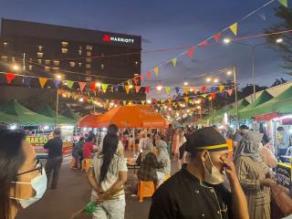 Batam Batik Fasion Week 2021: Tenant Bazar Kuliner Untung Besar