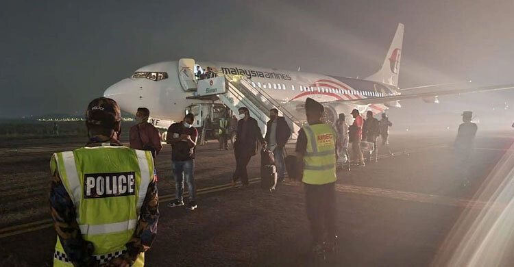 Ada Ancaman Bom, Pesawat Malaysia Airlines Digeledah saat Mendarat di Bangladesh