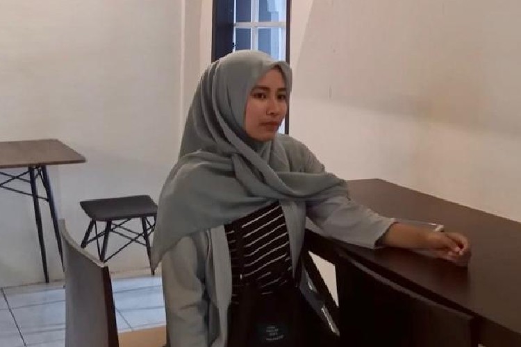 Mengulik Makna Puisi `Tuhan, Kita Begitu Dekat` Karya Abdul Hadi WM