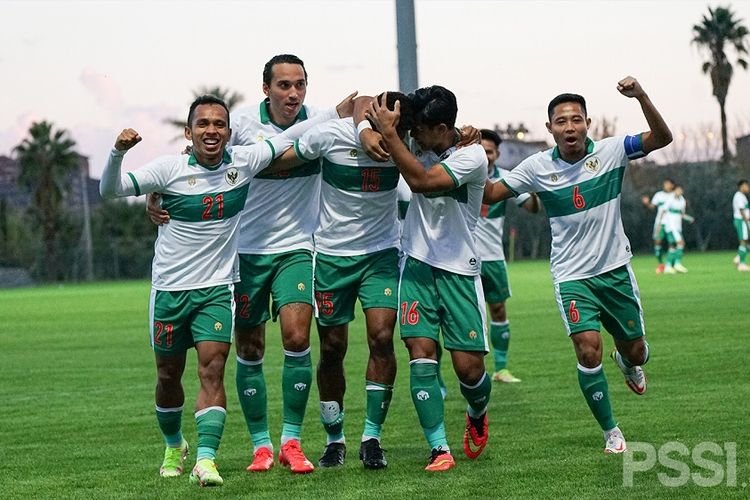 Pengamat Bola Batam Prediksi Duel Sengit Singapura Vs Indonesia Malam Ini