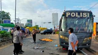 Bus SPN Polda Jambi Tabrakan dengan Truk, 1 Siswa Tewas-9 Luka
