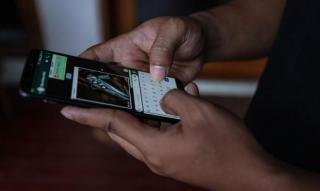 Suami Sebar Video Siksa-Telanjangi Istri ke Grup Sekolah Anak