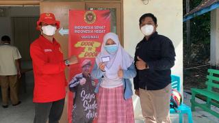 Kania, Remaja Asal Karimun Disuntik Vaksin saat Momen Spesial