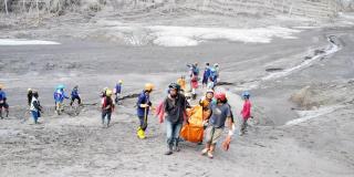Korban Awan Panas Guguran Semeru Jadi 48 Orang