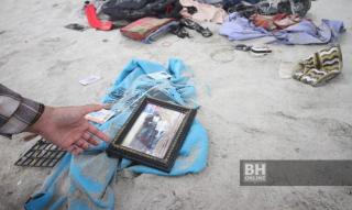 Kapal Bawa PMI Ilegal Karam, Barang-barang Berserak di Pantai Malaysia