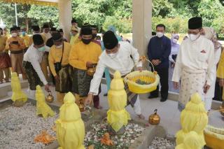 HJB ke-192 Tahun, Wali Kota dan FKPD Batam Ziarah ke Makam Zuriat Nong Isa