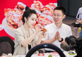 Mangkir Bayar Pajak, Influencer Cantik Asal China Didenda Rp 3 Triliun
