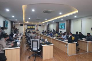 13 PMI Selamat Korban Kapal Tenggelam Masih Ditahan di MalaysiaÂ 