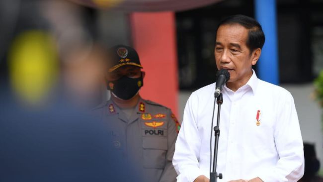  Jokowi: Tahun Ini Kita Setop Ekspor Bahan Mentah Bauksit!
