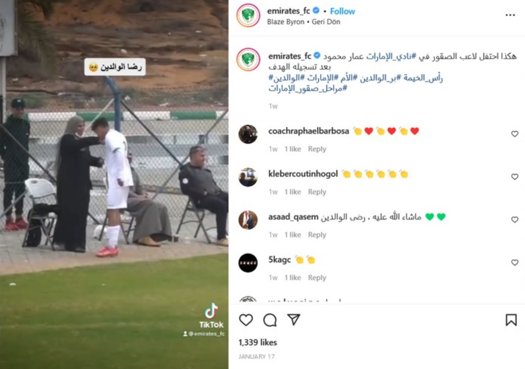 Selebrasi Gol Paling Syahdu: Cium Tangan Ibu