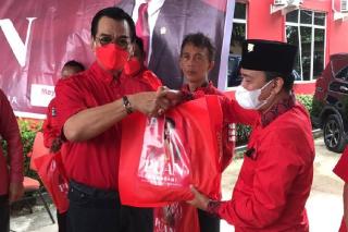 Ribuan Paket Sembako Bergambar Puan Maharani Menyapa Kota Batam