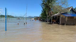Curhat Warga Pamak Laut Karimun Jadi Langganan Banjir Rob