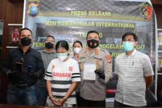 Polda Kepri Ringkus Seorang Wanita Tersangka Baru Penyelundup PMI Ilegal
