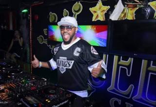 Malam Ini, Master DJ Tony Roy Hibur Galaxy Executive Pub & KTV Batam