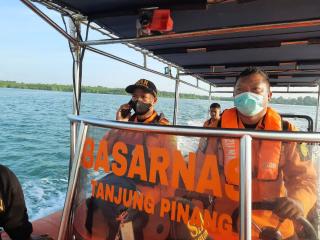 Tim SAR Sisir Perairan Telang-Numbing Cari Nelayan Bintan yang Hilang