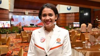 PKS Kenalkan Evalina Heryanti, Perempuan Kristiani Jadi Dewan Pakar