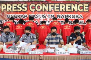 Lagi Asyik Isap Ganja, Dua Oknum Satpol PP Batam Diciduk Polisi