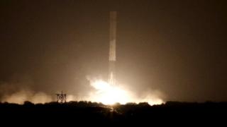 Roket SpaceX Akan Tabrak Bulan Usai 7 Tahun Berada di Ruang Angkasa!