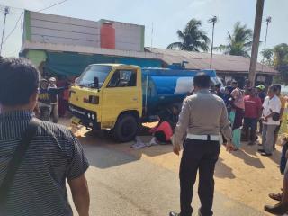 Polisi Ungkap Kronologi Bocah 3,5 Tahun Tewas Terlindas Truk di Karimun