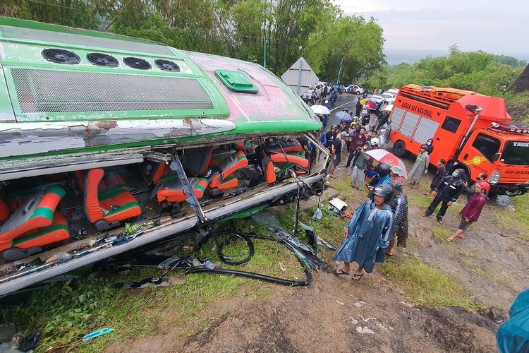 Mengerikan, Kecelakaan Bus Pariwisata di Bantul Tewaskan 13 Orang